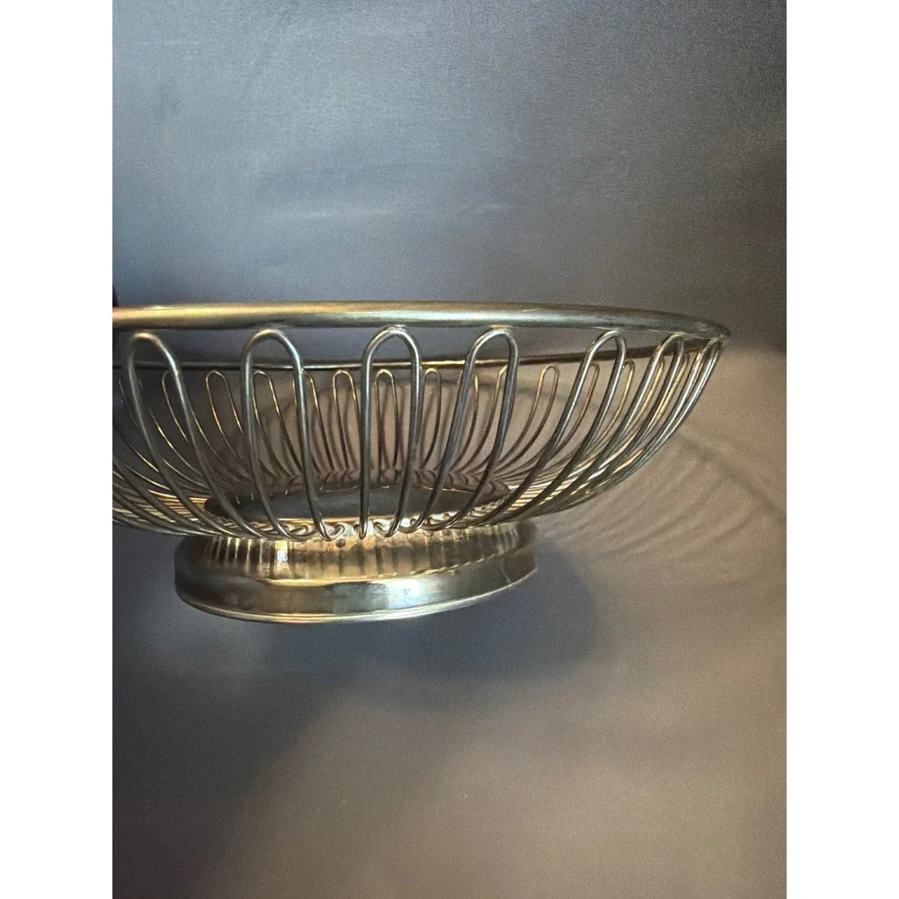International Silver Company Vintage Silver Plate Wire Fruit Bowl Centerpiece